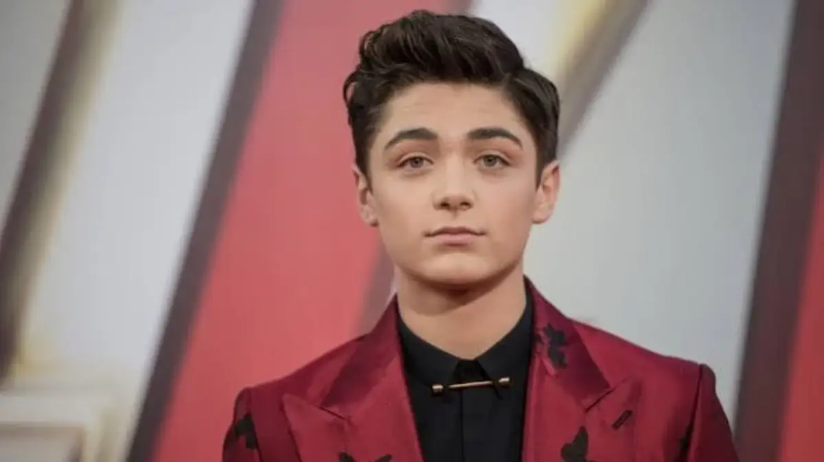 Asher Angel Bio: Age, Movies, TV Shows, Music & Net Worth