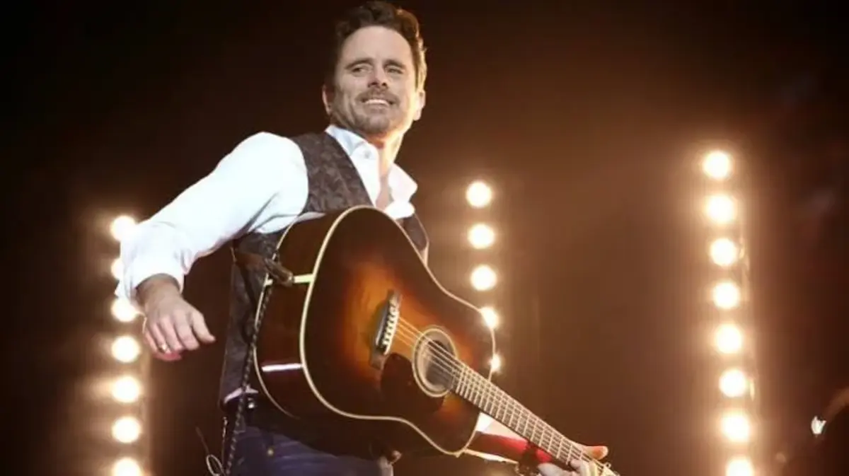 Charles Esten Bio: Age, TV Shows, Music Career & Net Worth