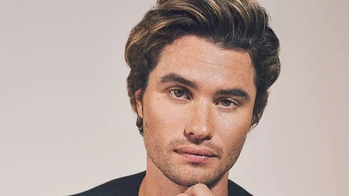 Chase Stokes Bio: Age, Height, Career, Girlfriend & Net Worth