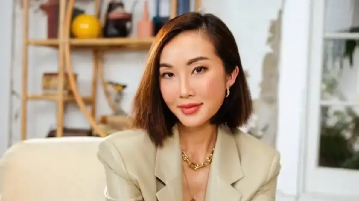 Chriselle Lim Bio: Age, Family, Career, Phlur, Blog & Net Worth