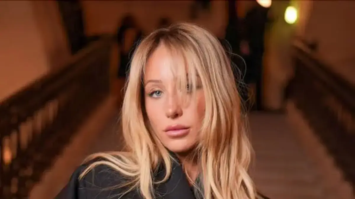 Alix Earle Bio: Age, Family, Tik Tok, Podcast, Business & Net Worth