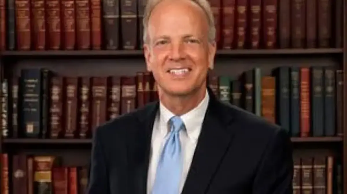 Jerry Moran Bio: Age, Education, Politics, Family & Net Worth
