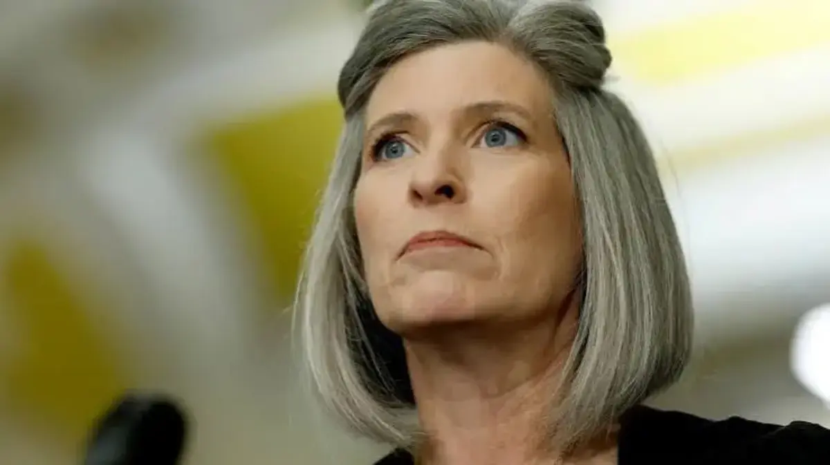 Joni Ernst Bio: Military, Politics, Senate, Family & Net Worth
