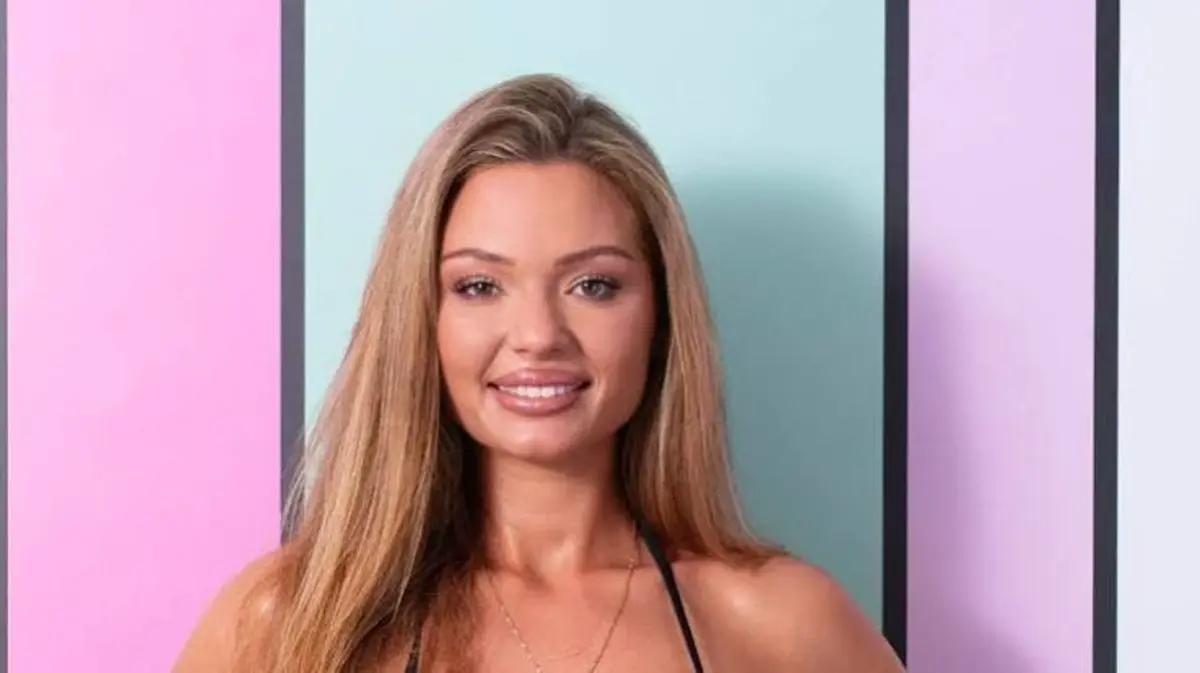 Julia Majchrzak Bio: Age, Job, Nationality & Love Island Journey