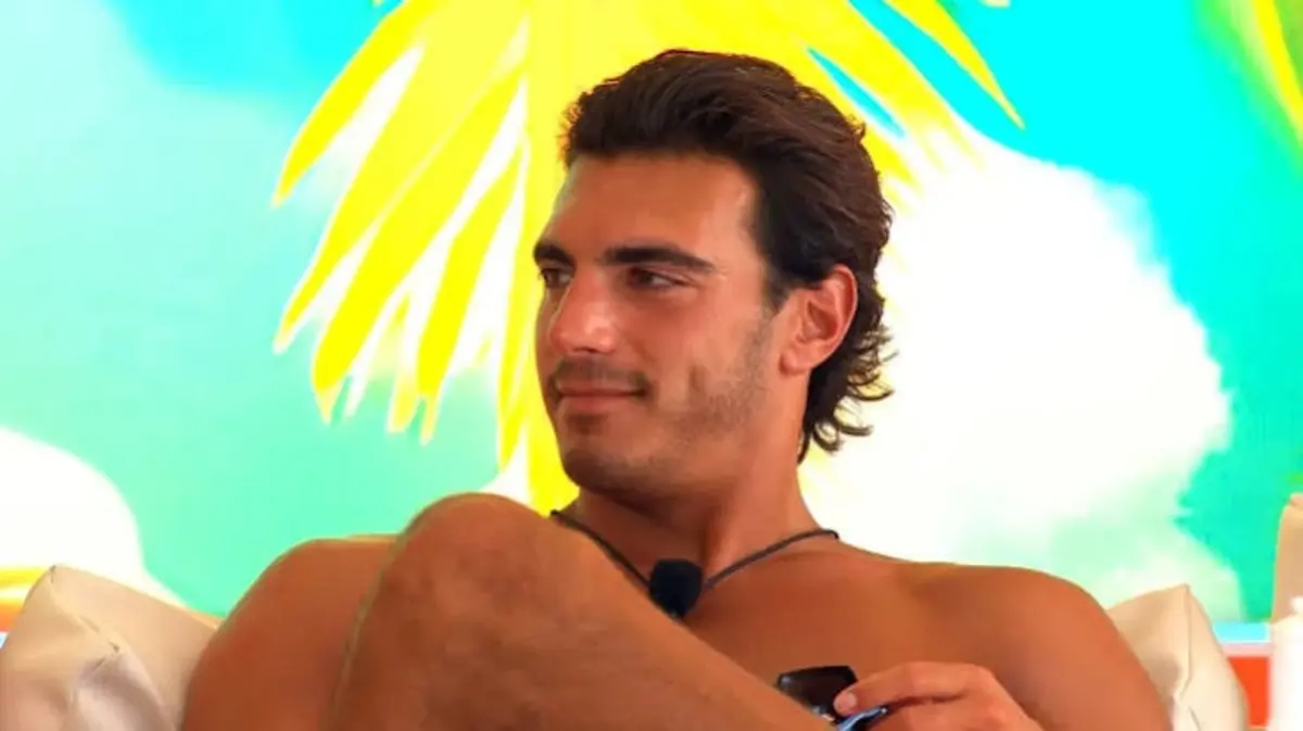 Lorenzo Alessi Bio: Age, Love Island, Career, Family & Net Worth