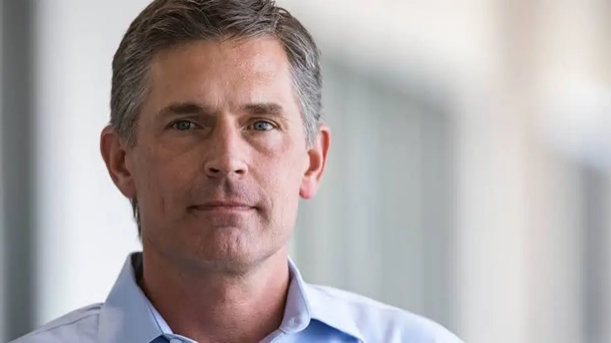 Martin Heinrich Bio: Age, Education, Politics, Family & Net Worth