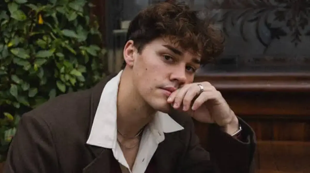 Noah Beck Bio: Age, Height, Career, Movies, Tik Tok  & Net Worth