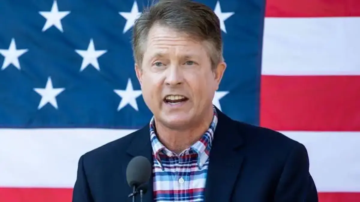 Roger Marshall Bio: Physician, Senator, Politics & Net Worth