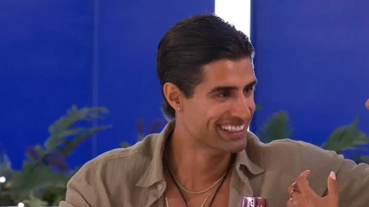 Samraj Toor Bio: Age, Love Island, Career, Family & Net Worth