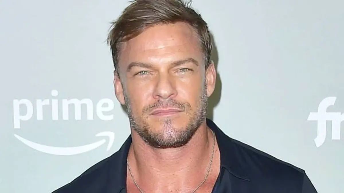 Alan Ritchson Bio: Age, Wife, Movies, TV Shows & Net Worth