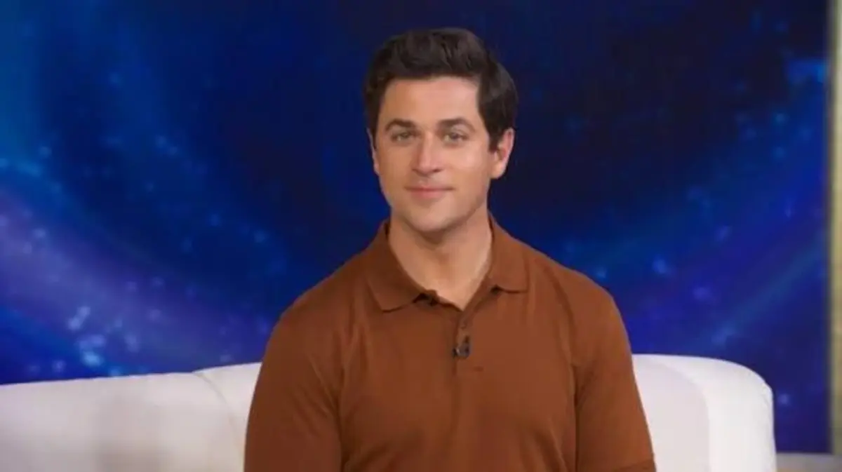 David Henrie Bio: Age, Family, Career, Movies, Shows & Net Worth