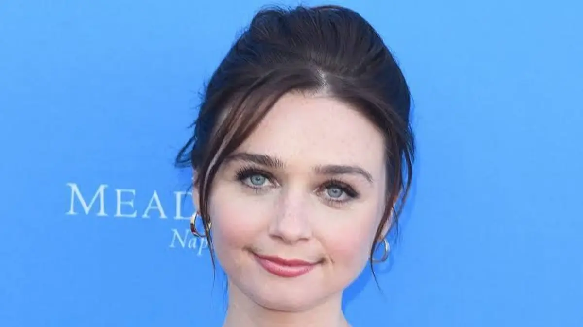 Jessica Barden Bio: Age, Career, Movies, TV Shows & Net Worth