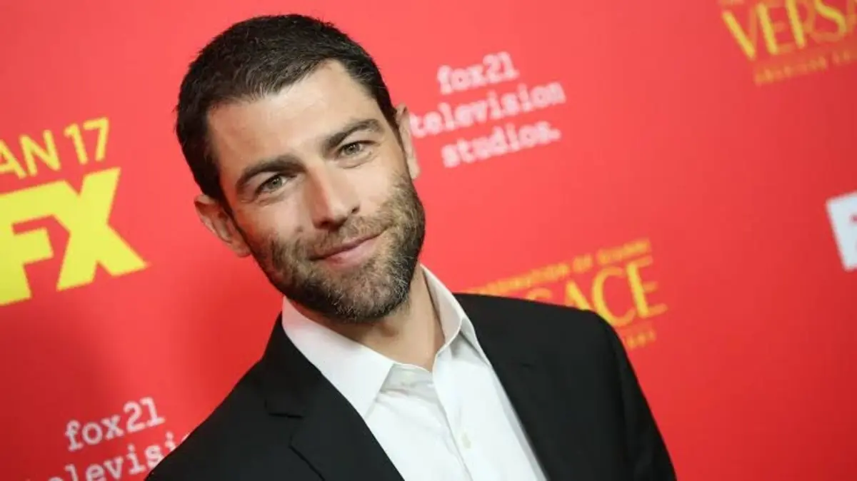 Max Greenfield Bio: Age, Wife, Movies, Career, Books & Net Worth