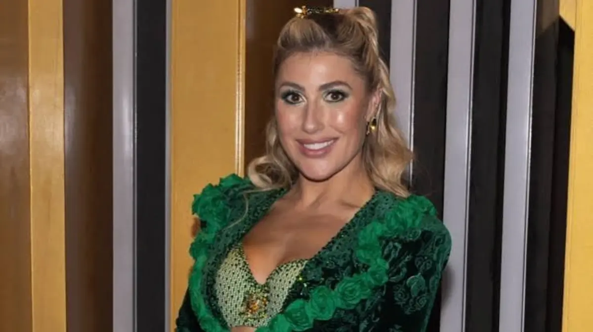 Emma Slater Bio: Age, Career, Dancing with the Stars & More