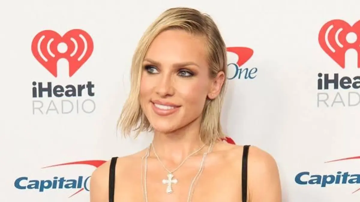 Sharna Burgess Bio: Age, Career, DWTS, Family & Net Worth